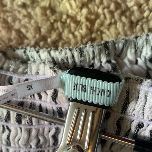 Kimchi Blue Off the Shoulders Striped Shirt!! - Picture 4 of 5